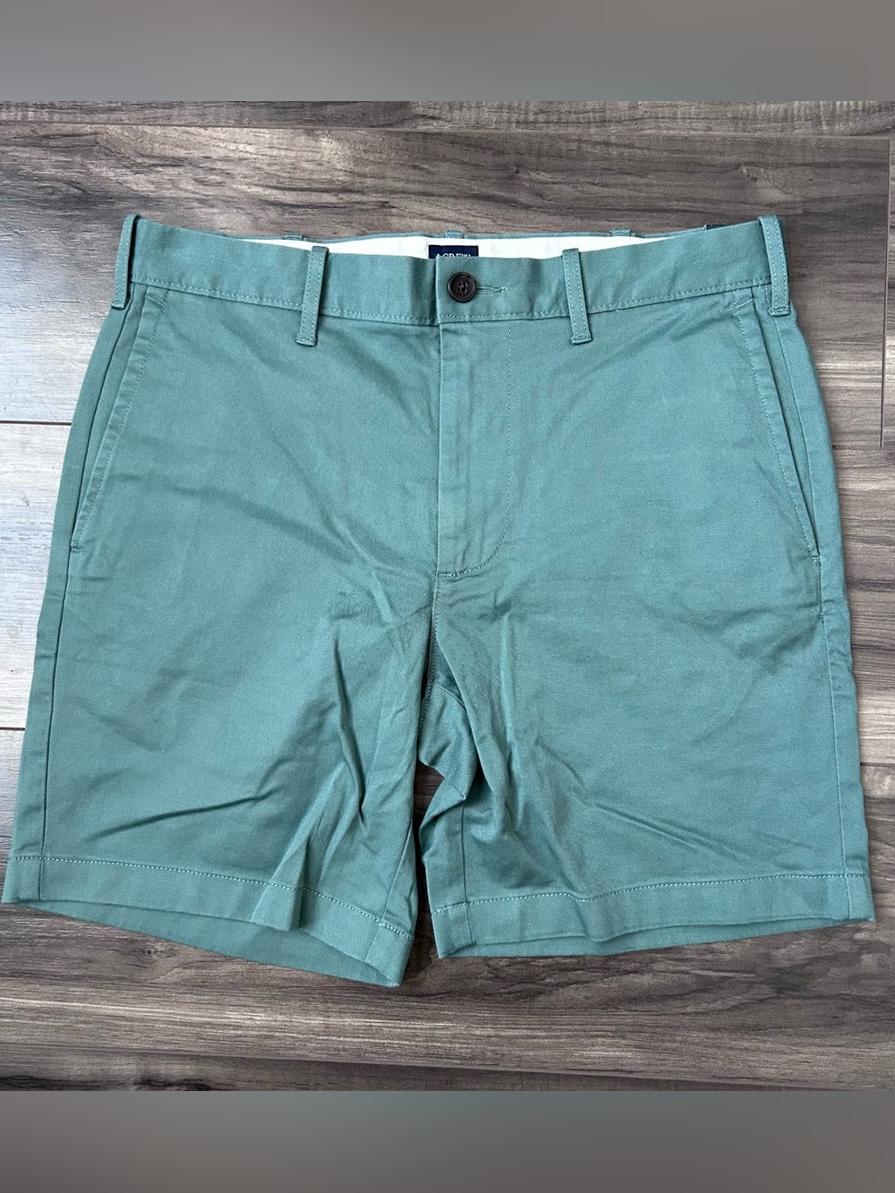 J.CREW Casual Chino Shorts Size 31 7” Inseam Green Style L0923 New